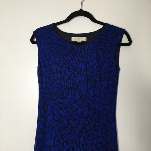 Ann Taylor LOFT Patterned Blue Dress - Picture 2 of 8